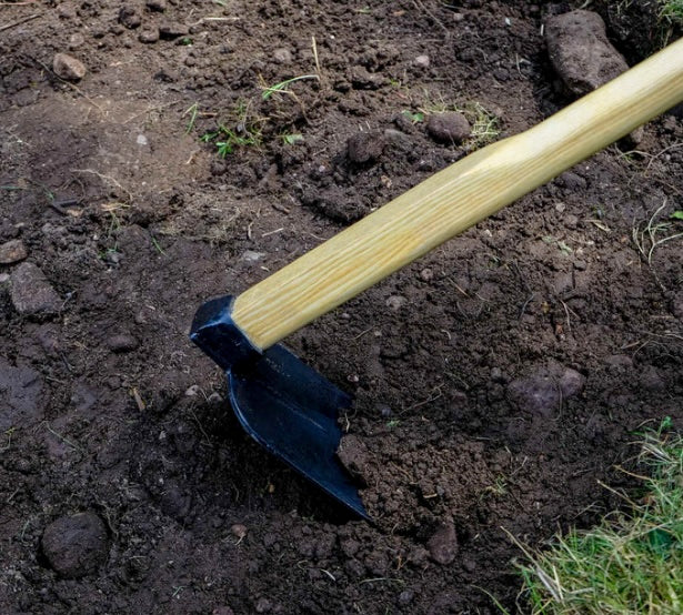High Quality Garden Hoes with Wooden Handles